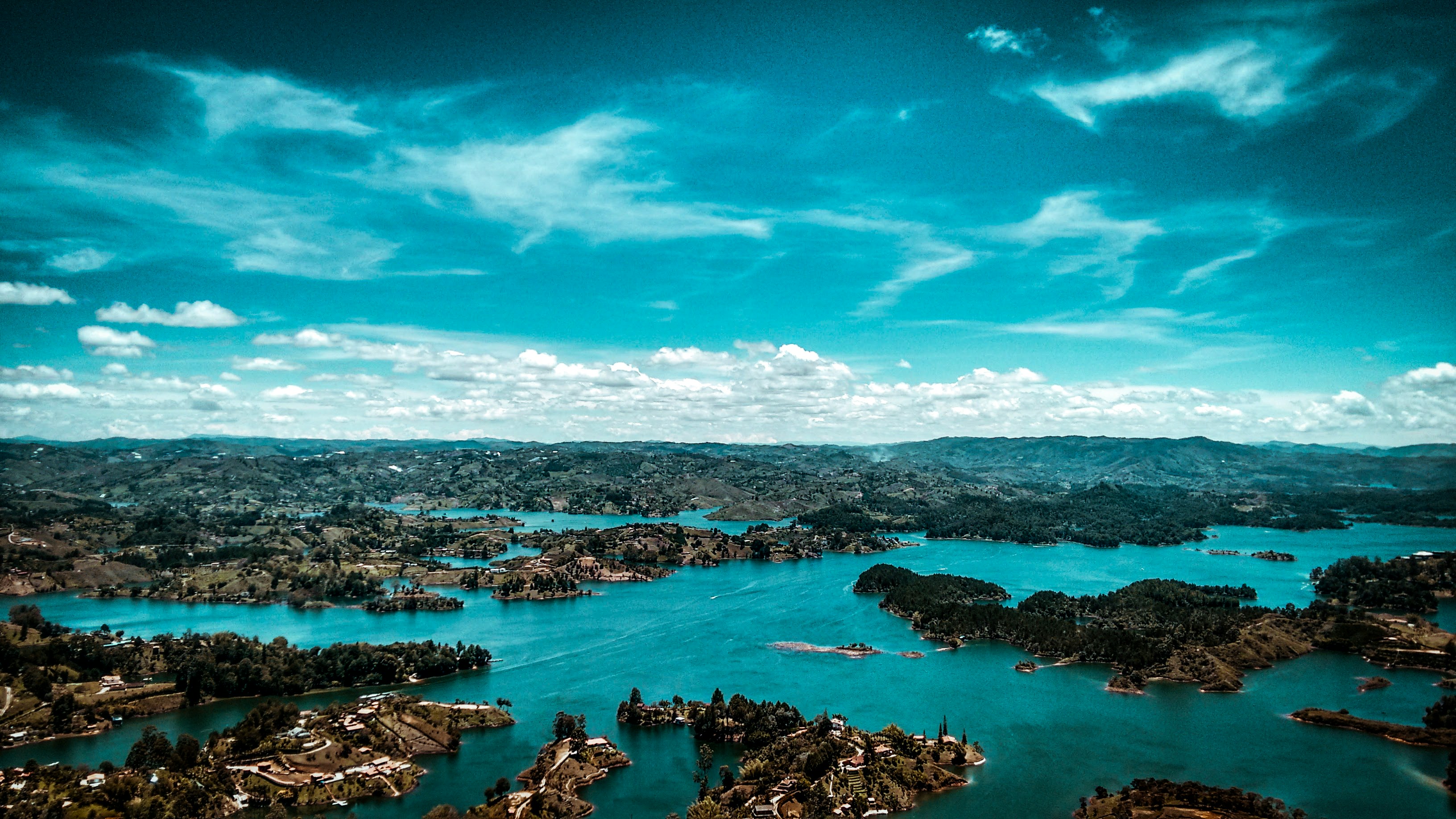 Guatapé lake and El Peñol rock